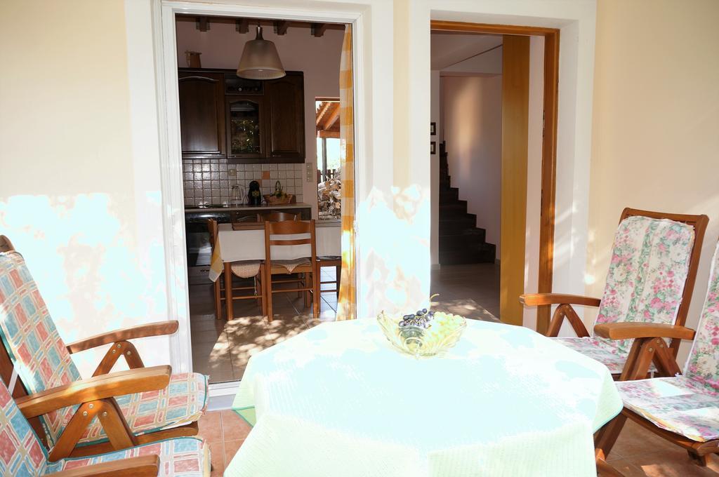 Villa The Platanus Tree Kato Vasiliki Exterior photo