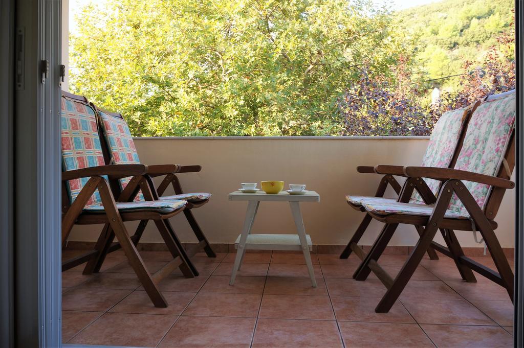Villa The Platanus Tree Kato Vasiliki Exterior photo